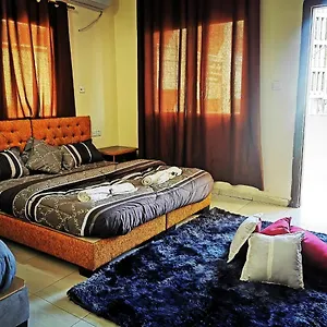 شقة Huwari Apartment's, العقبة